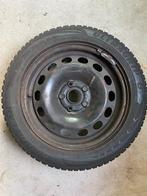 Winterbanden 205/55R16 met stalen velg en wieldoppen, Auto diversen, Aanhangwagen-onderdelen, Ophalen, Zo goed als nieuw