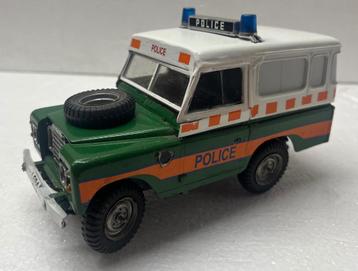 1:24 Land  Rover Police Car  , Plastic model beschikbaar voor biedingen