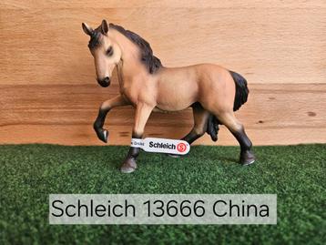 Schleich 13666 Lusitano hengst met vaantje uit 2010 beschikbaar voor biedingen