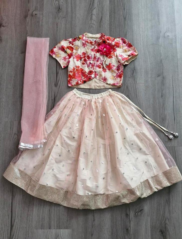 Indian floral printed party lehenga, Kinderen en Baby's, Kinderkleding | Maat 110, Zo goed als nieuw, Meisje, Jurk of Rok, Verzenden