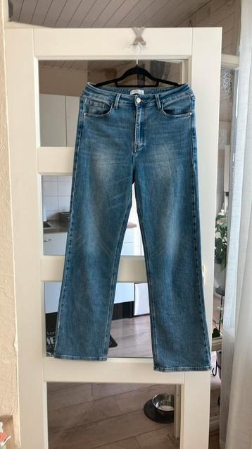 Redial van MEX dames stretch jeans mt 42 beschikbaar voor biedingen