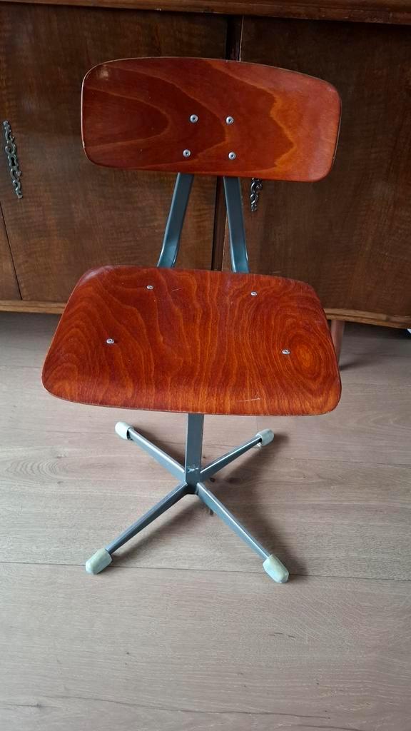 Vintage Schoolstoel - Industrieel Design, Antiek en Kunst, Antiek | Meubels | Stoelen en Banken, Ophalen