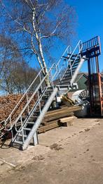 Stalen trap, Doe-het-zelf en Verbouw, Ladders en Trappen, Ophalen, Zo goed als nieuw, 2 tot 4 meter