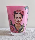 Superleuk vaasje Frida Kahlo 'pink', Huis en Inrichting, Woonaccessoires | Vazen, Ophalen of Verzenden