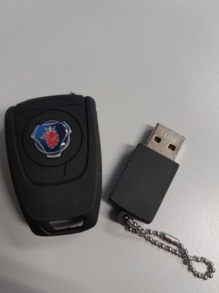 Scania USB stick 1 GB,  uniek ! V8, Verzenden, Nieuw, SCANIA, 1 GB of minder