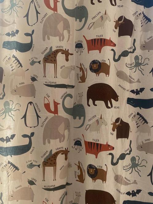 Gordijnen kinderkamer dierenprint H&M home, Huis en Inrichting, Stoffering | Gordijnen en Lamellen, Zo goed als nieuw, 200 cm of meer