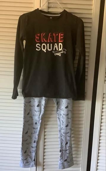 Hema Pyjama Skate Squad Maat 158 beschikbaar voor biedingen