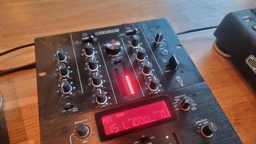 Reloop IQ 2 usb+ DSP mixer. Eventueel met 2x Reloop RMP3, Muziek en Instrumenten, Mengpanelen, Gebruikt, Minder dan 5 kanalen