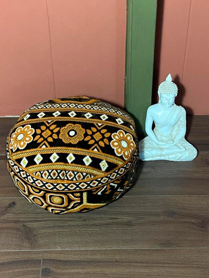 Vloerkussen / Meditatie Poef / Incl verzenden, Huis en Inrichting, Woonaccessoires | Kussens, Zo goed als nieuw, Bruin, Rond, Ophalen of Verzenden