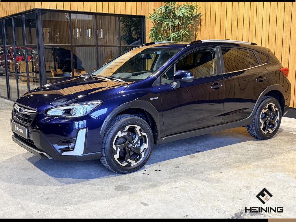Subaru XV 2.0i e-BOXER Luxury Automaat 4X4. Adaptive-cruise., Auto's, Subaru, Euro 6, 4 cilinders, Blauw, Leder en Stof