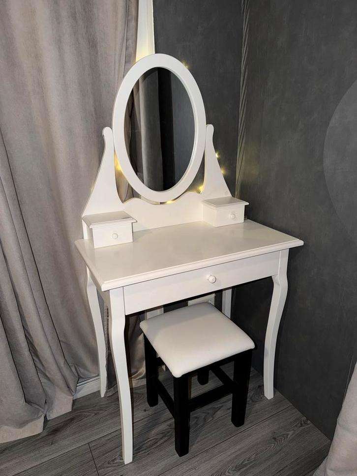 Mooie kaptafel met spiegel en kruk, Huis en Inrichting, Tafels | Kaptafels, Zo goed als nieuw, 100 tot 150 cm, 50 tot 100 cm, Hout