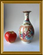 Mooi handgeschilderd chinees porseleinen vaasje, Antiek en Kunst, Antiek | Porselein, Ophalen of Verzenden