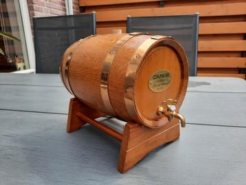 Camus cognac vaatje mini eiken vat beschikbaar voor biedingen