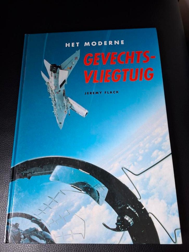 Het Moderne Gevechtsvliegtuig - Jeremy Flack, Boeken, Techniek, Gelezen, Overige onderwerpen, Ophalen of Verzenden