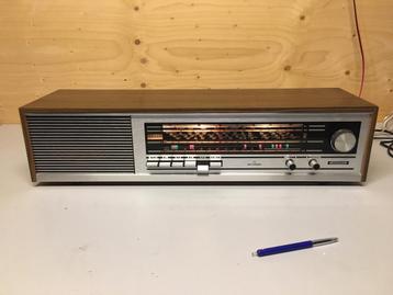 Grundig grote tafelradio RF-3311 beschikbaar voor biedingen