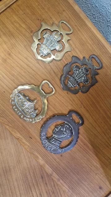 4 Messing/Koperen Paarden Medailles beschikbaar voor biedingen
