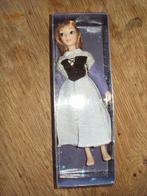 Disney Doornroosje porseleinen pop 18cm De Agostini, Ophalen of Verzenden, Overige figuren, Nieuw, Beeldje of Figuurtje
