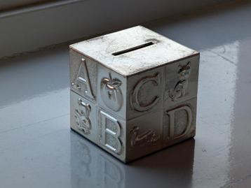 Verzilverde ABC Spaarpot - Kraamcadeau beschikbaar voor biedingen