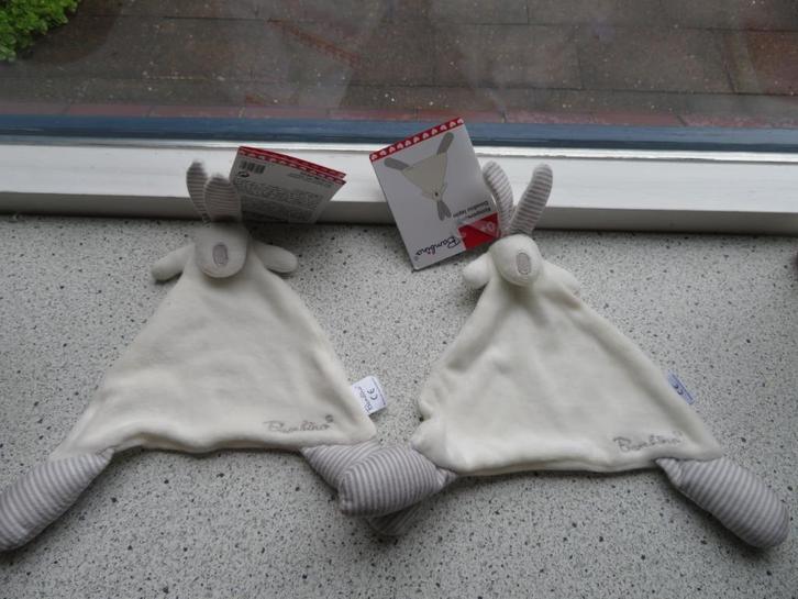 Knuffeldoek konijn merk Bambino van Kruidvat wit grijs, Kinderen en Baby's, Speelgoed | Knuffels en Pluche, Nieuw, Konijn, Ophalen of Verzenden