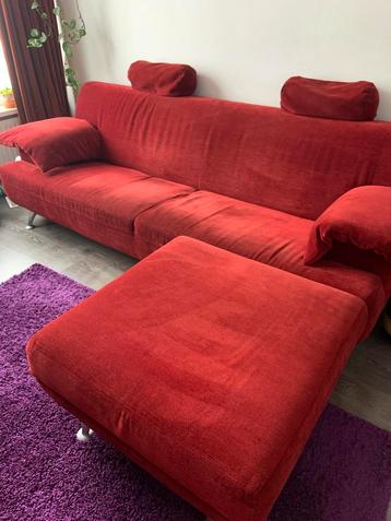 TE KOOP ROOD BANKSTEL beschikbaar voor biedingen