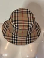 Burberry hoed met klassieke ruit 8/12 jaar, Ophalen of Verzenden, Zo goed als nieuw, Meisje