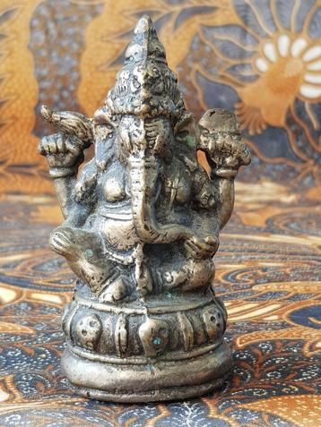 Mooi zwaar oud brons beeldje uit India van Ganesha 9,3 cm. beschikbaar voor biedingen