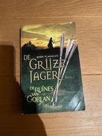 De grijze jager deel 1 De ruines van Gorlan, Boeken, Ophalen of Verzenden, Gelezen, John Flanagan