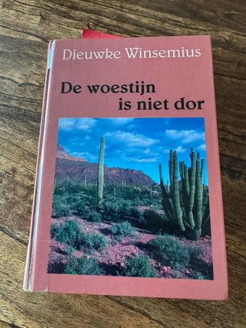 De woestijn is niet dor : Dieuwke Winsemius  beschikbaar voor biedingen