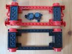 Lego trein rode, zwarte bodemplaten, wielen, kantelmagneten., Kinderen en Baby's, Speelgoed | Duplo en Lego, Ophalen of Verzenden