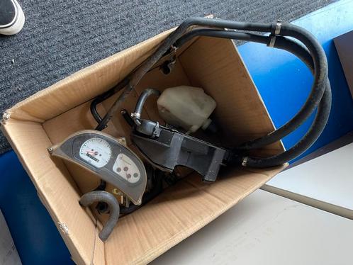 Koelsysteem compleet + teller piaggio zip sp 98, Fietsen en Brommers, Brommeronderdelen | Scooters, Gebruikt, Piaggio, Tank, Ophalen of Verzenden