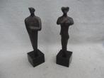 Twee beelden van Arie Kalisvaart [man/vrouw], Ophalen of Verzenden