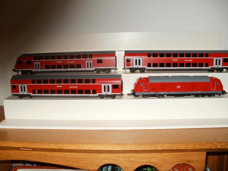 Marklin Ho Diesellok serie no 245006 MFX DIG.+3 rijtuigen., Hobby en Vrije tijd, Modeltreinen | H0, Nieuw, Treinset, Wisselstroom