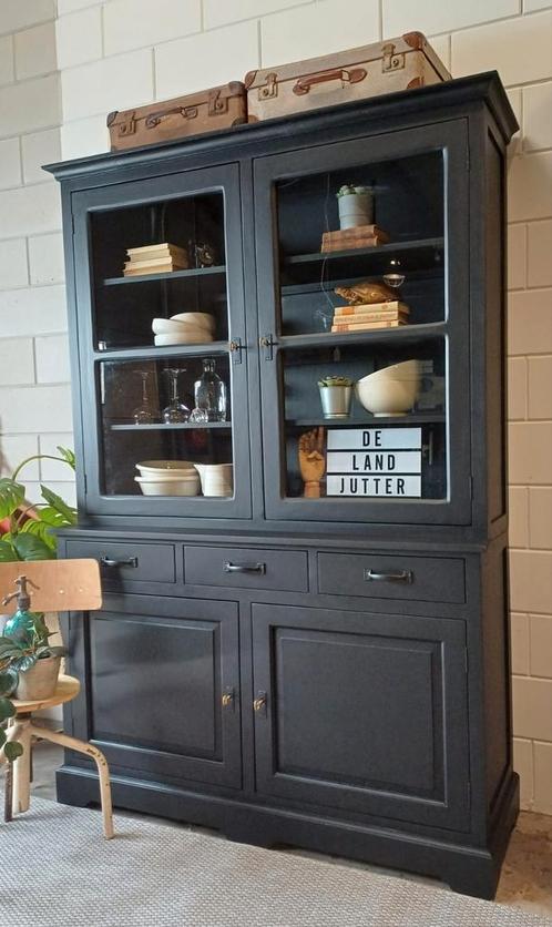 Brocante/Landelijke zwarte schoolkast, stoere buffetkast, Huis en Inrichting, Kasten | Buffetkasten, Zo goed als nieuw, 200 cm of meer
