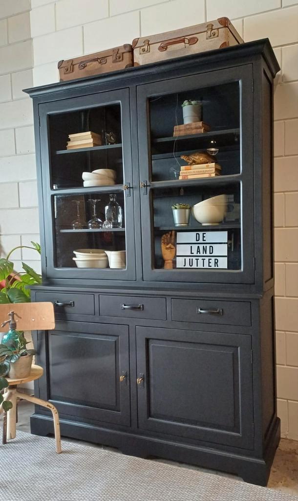 Brocante/Landelijke zwarte schoolkast, stoere buffetkast, Huis en Inrichting, Kasten | Buffetkasten, Zo goed als nieuw, 200 cm of meer
