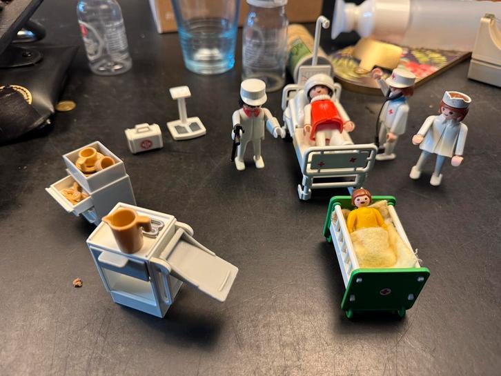 Playmobil Ziekenhuis kamer accesoires, Kinderen en Baby's, Speelgoed | Playmobil, Zo goed als nieuw, Ophalen of Verzenden