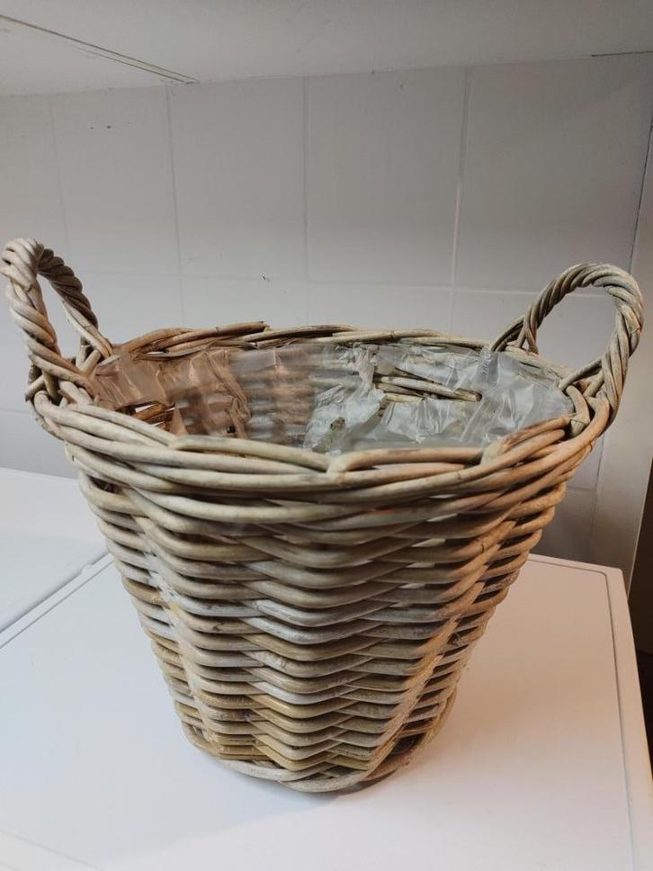 Rotan appelmand, Huis en Inrichting, Woonaccessoires | Schalen en Manden, Gebruikt, Rond, Riet, Ophalen of Verzenden
