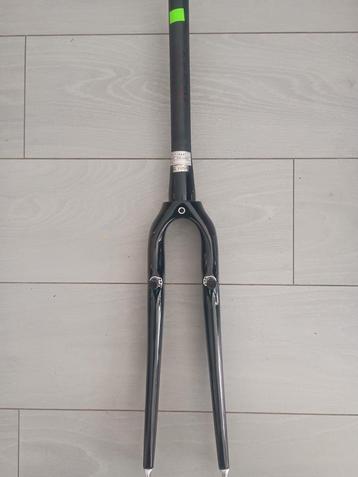 Te koop 100% carbon voorvork  beschikbaar voor biedingen