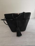 Elegant zwarte ZARA tas dames, Sieraden, Tassen en Uiterlijk, Tassen | Damestassen, Ophalen, Zo goed als nieuw, Zwart, Schoudertasje