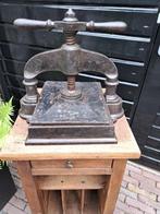 Antieke boekenpers, Ophalen