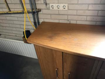 Dressoir  beschikbaar voor biedingen