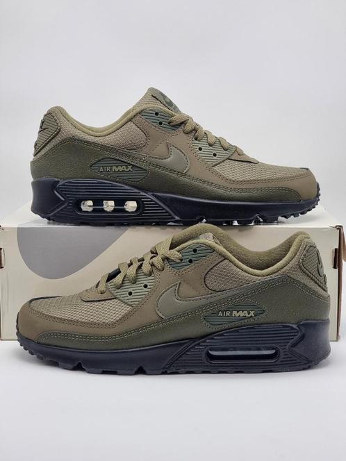 Nike air max 90 - medium olive (2024) - size 40, Kleding | Heren, Schoenen, Nieuw, Sneakers of Gympen, Overige kleuren, Ophalen of Verzenden