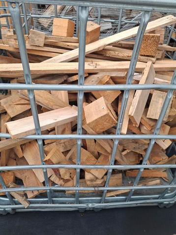 Superdroog pallethout beschikbaar voor biedingen