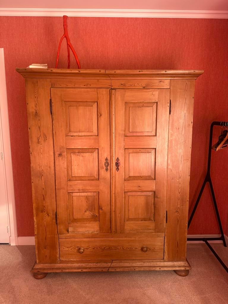Antieke houten/grenen kast, Ophalen