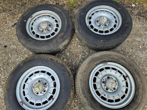 Mercedes kroonkurk barock  W107 W108 ruilen voor w126 gulli, Auto-onderdelen, Overige Auto-onderdelen, Ophalen