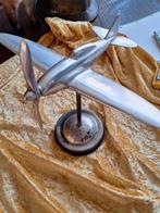 Vliegtuig op statief Hawker Hurricane., Antiek en Kunst, Ophalen of Verzenden