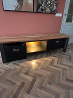 Echt hout zwart dressoir met sfeerverlichting, Huis en Inrichting, Kasten | Dressoirs, Ophalen of Verzenden, Zo goed als nieuw