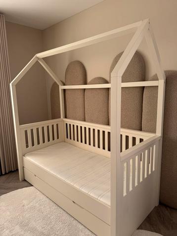 KLEUTERBED beschikbaar voor biedingen