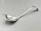 Zilveren compotelepel uit 1943, Puntfilet, Antiek en Kunst, Antiek | Goud en Zilver, Ophalen of Verzenden, Zilver