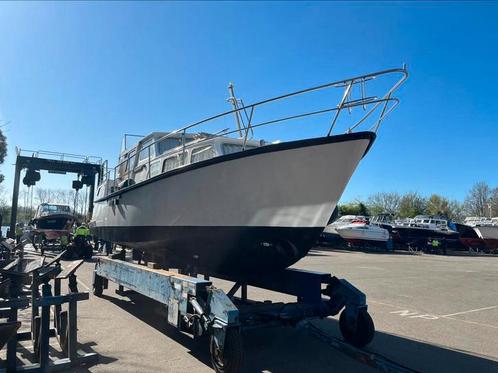 Te koop  kruiser boegschroef 10 x 3 m 4 vaste slaapplaatsen, Watersport en Boten, Motorboten en Motorjachten, Gebruikt, Staal