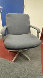 6 x Artifort huiskamerstoelen met draaipoot, prijs per stoel, Ophalen, Ergonomisch, Gebruikt, Grijs